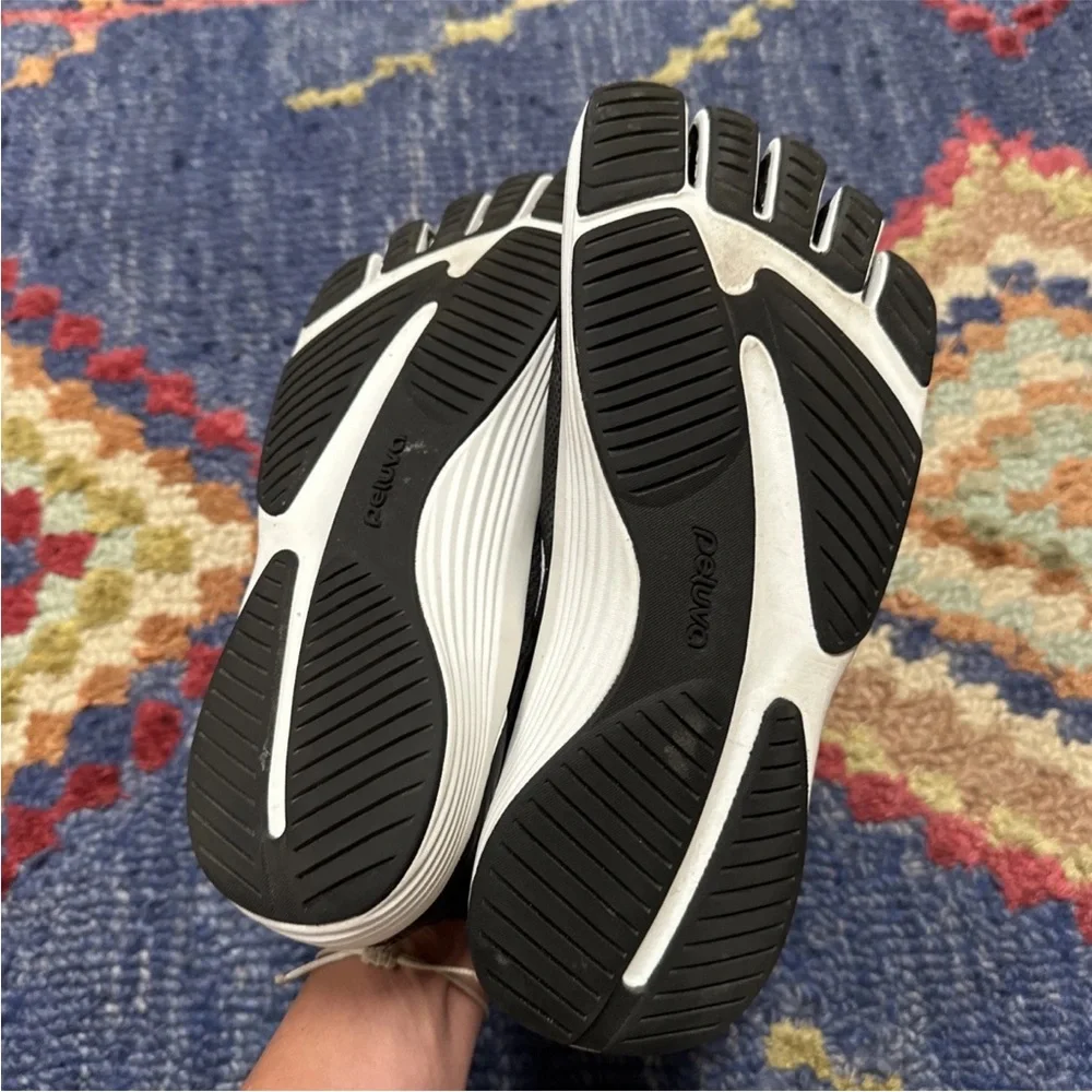 Black and White Women's Toe Shoes - Picture 7 of 9